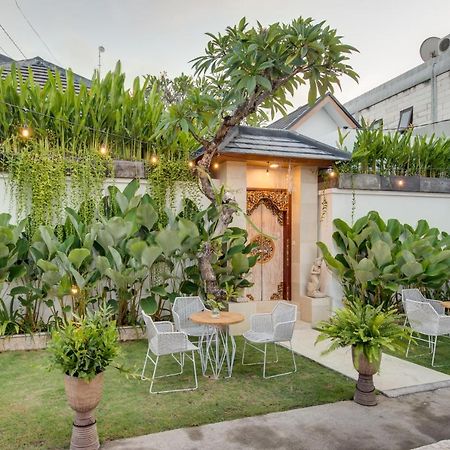 كوتا Puspa Ayu Villas & Apartments المظهر الخارجي الصورة
